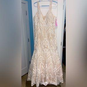 NWT Long Evening/prom dress